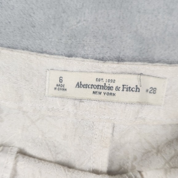 Abercrombie & Fitch Cream Jacquard Shorts Cream Textured 6 Fairycore Coquette - Picture 3 of 11